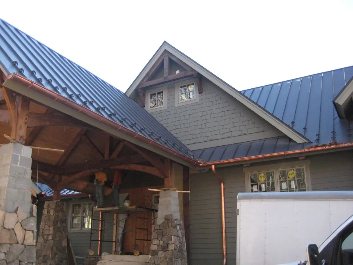 Craftsman Roofing team delivering quality roofing work in Hickory Hills